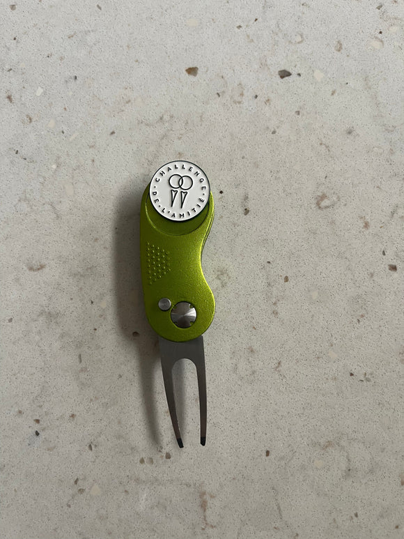 Relève pitch élégance Relève pitch: minimum 100 pièces Alvin Golf Entre 100 et 249 Pomme 